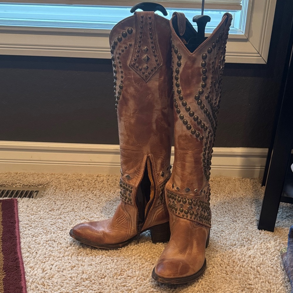 Old Gringo Tan Studded Heeled Boots